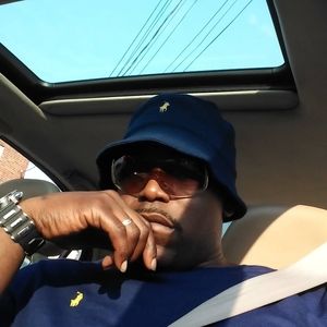 Meet your Posher, Larry